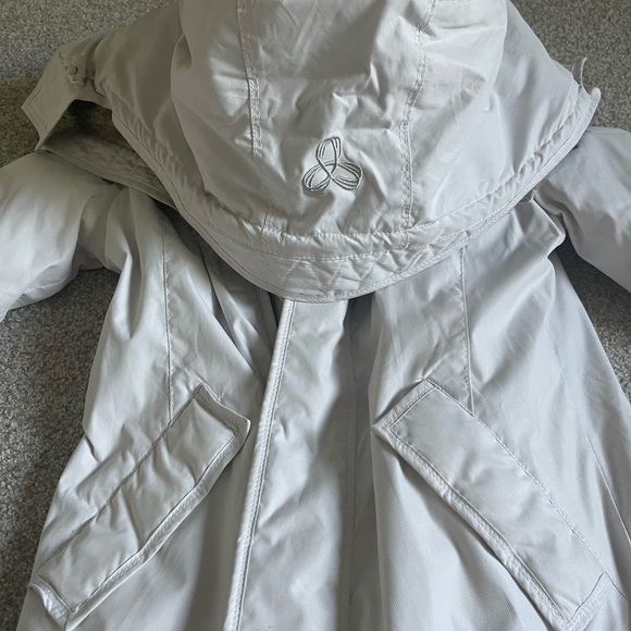 NWOT TNA Chamonix Parka size XS like new - Picture 3 of 7